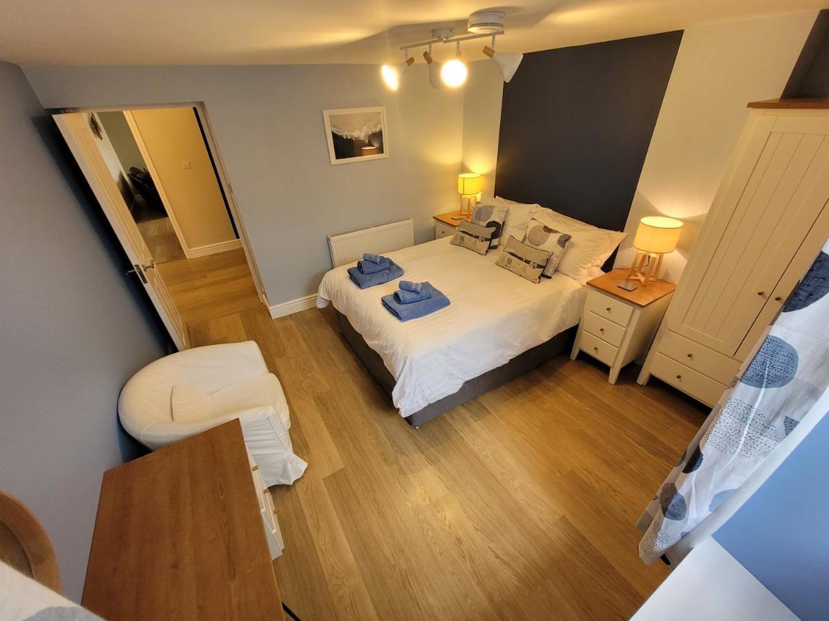 Llys Bach Apartment At Llys Aeron 阿博伦 外观 照片